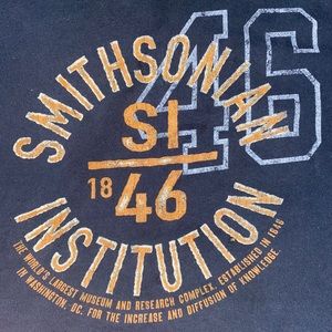 Graphic Crop Top Smithsonian Institute T-Shirt